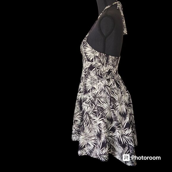 VINTAGE H&M Palm Leaf Print Halter Dress Black and White Flair Skirt fully lined - Picture 5 of 14